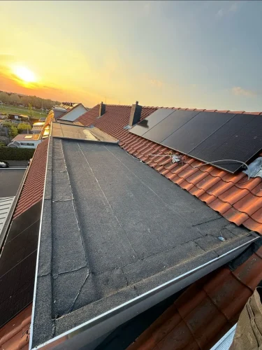 Zonsopkomst gezien vanaf het dak